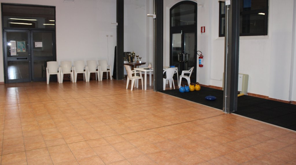 Sala Rossa Dance Studio 63 Scuola di Ballo a Bologna